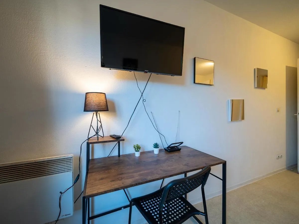 Appartement Tout Equipe Wifi A 6 Min St Charles Marseilles 0*,